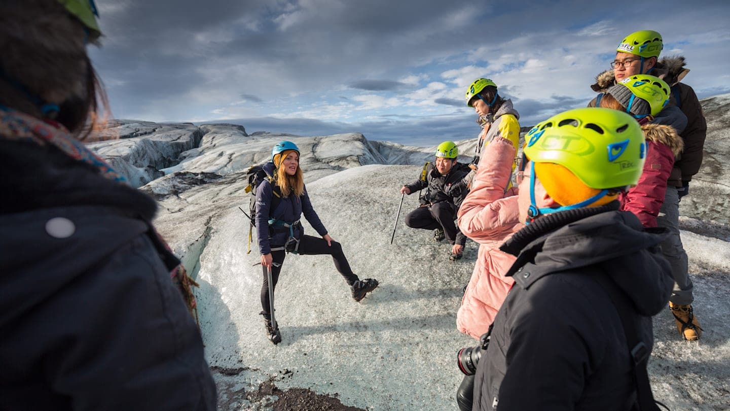 Skaftafell glacier hike on the Vatnajökull thumbnail