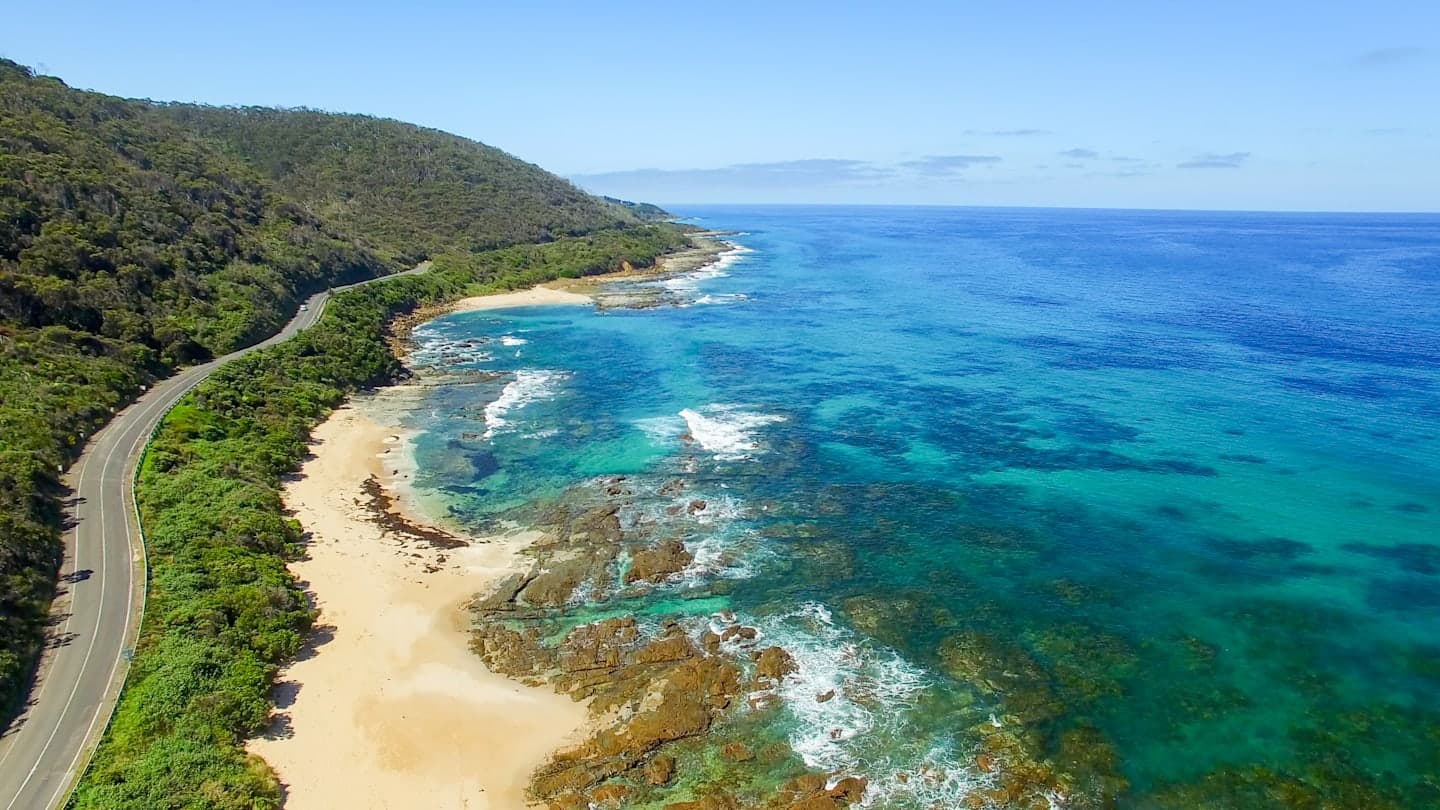 Full-day tour along the Great Ocean Road to the Twelve Apostles thumbnail