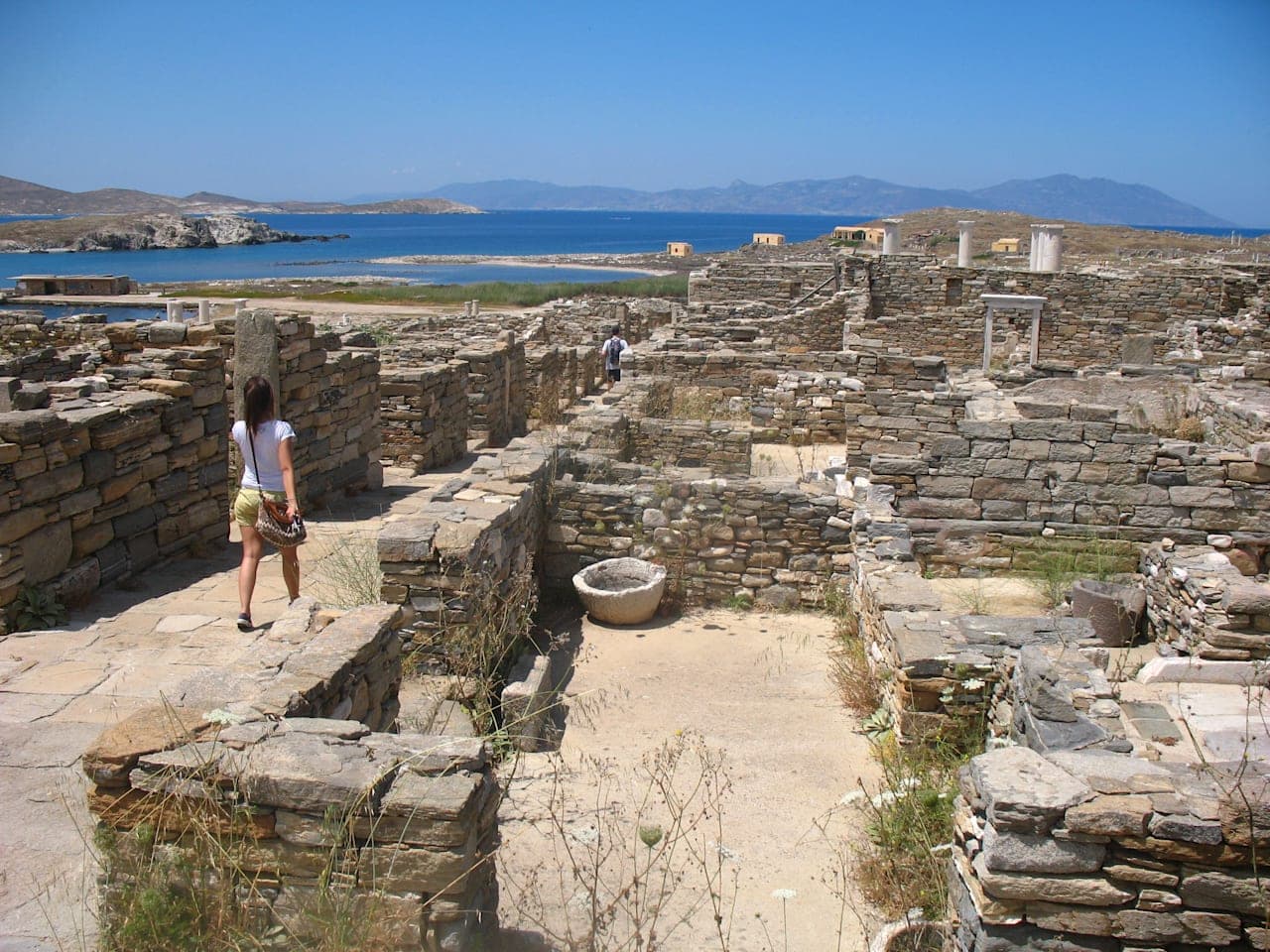 Boat trip to the island of Delos thumbnail