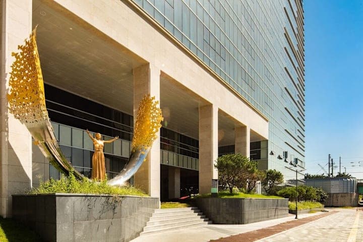 Golden Tulip Incheon Airport Hotel thumbnail